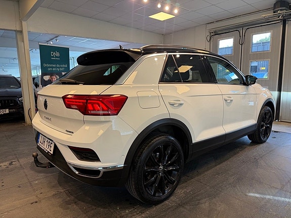 Volkswagen T-Roc 4 of 25