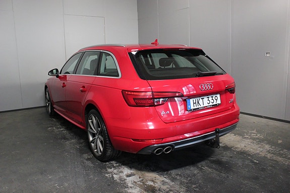 Audi A4 3 of 28
