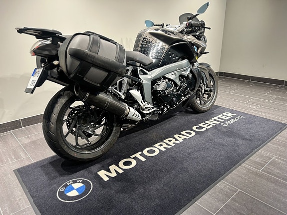 BMW K1300R Slipon/Sidoväskor/Kolfiber BellyPan/4168 mil 4 of 17