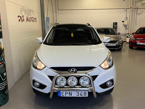 Hyundai ix35 2 of 18