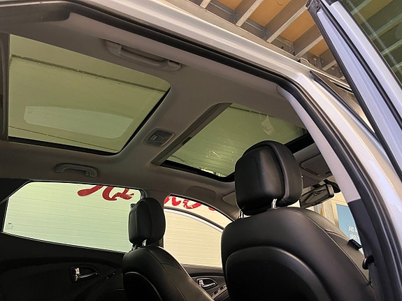 Hyundai ix35 14 of 18