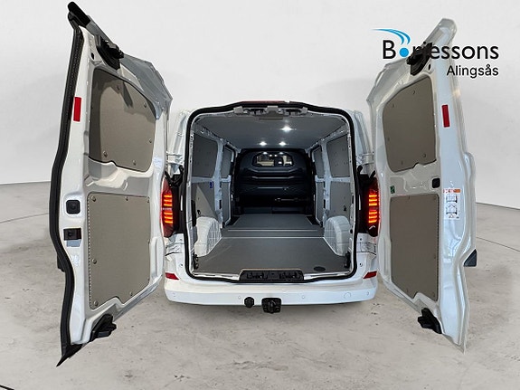 Volkswagen Transporter 12 of 12