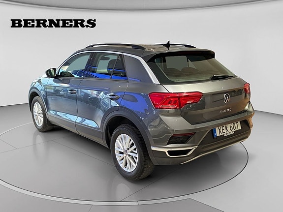 Volkswagen T-Roc 3 of 14