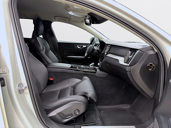 Volvo V60 13 of 20