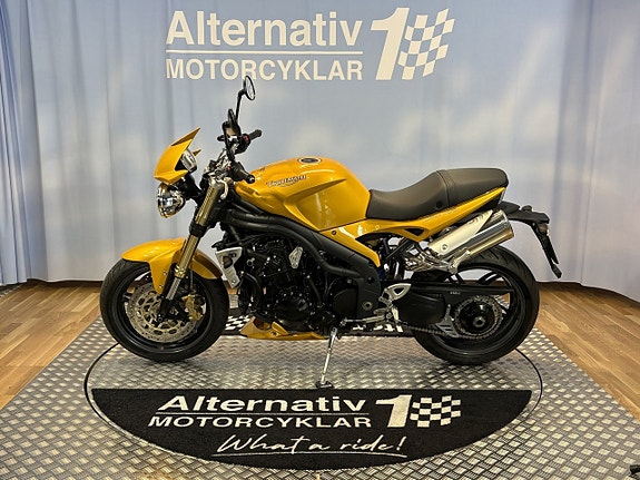 Triumph SPEED Triple 1050 5 of 16