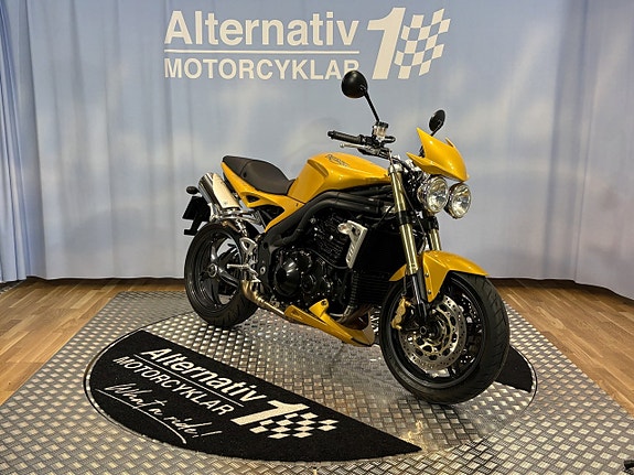 Triumph SPEED Triple 1050 8 of 16