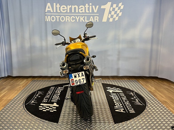 Triumph SPEED Triple 1050 3 of 16