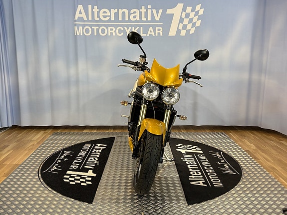 Triumph SPEED Triple 1050 7 of 16