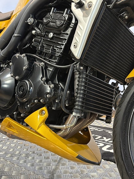 Triumph SPEED Triple 1050 10 of 16