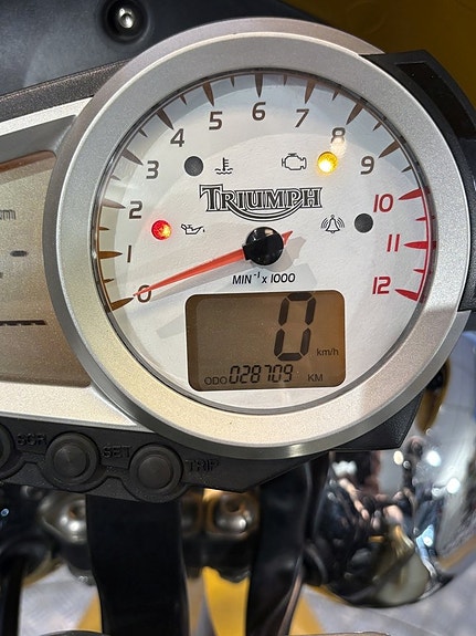 Triumph SPEED Triple 1050 15 of 16
