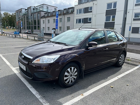 Ford Focus 2 of 5