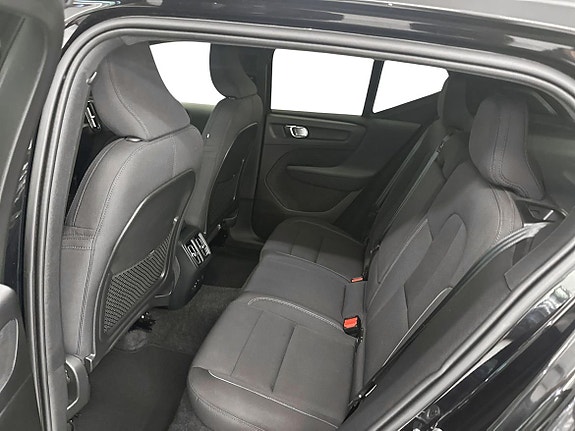 Volvo XC40 9 of 10