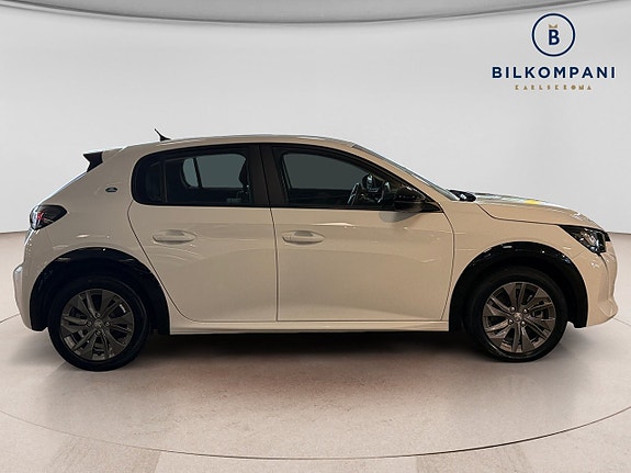Peugeot e-208 6 of 18