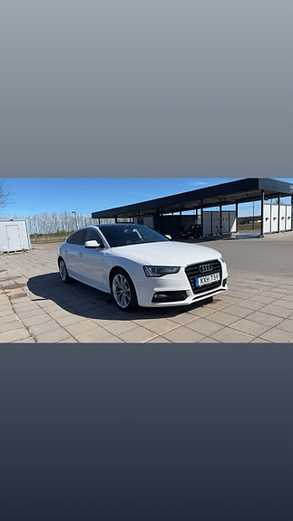 Audi A5 2 of 9