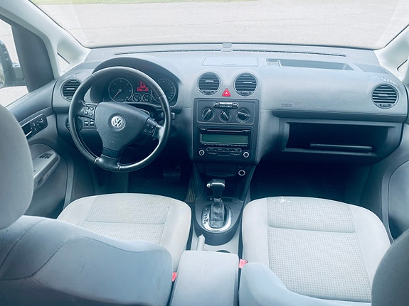 Volkswagen Caddy Maxi 14 of 18