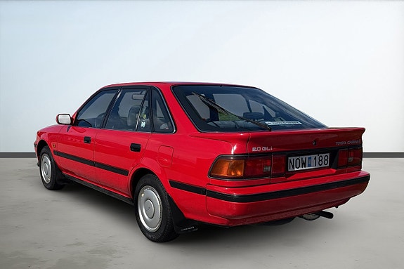 Toyota Carina 3 of 20