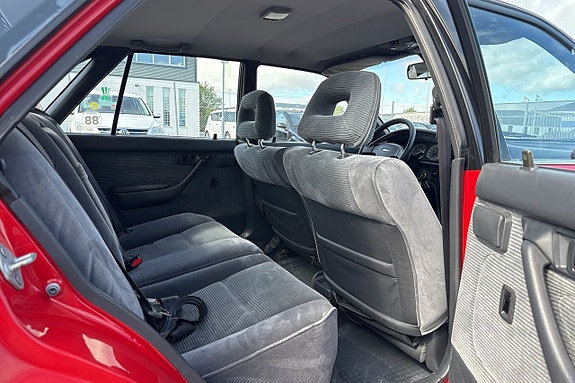 Toyota Carina 15 of 20