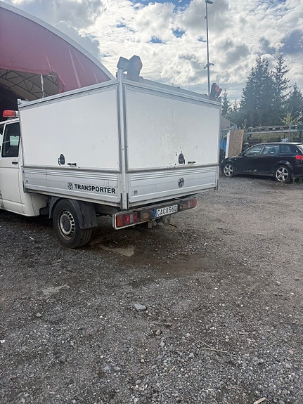 Volkswagen Transporter 2 of 3