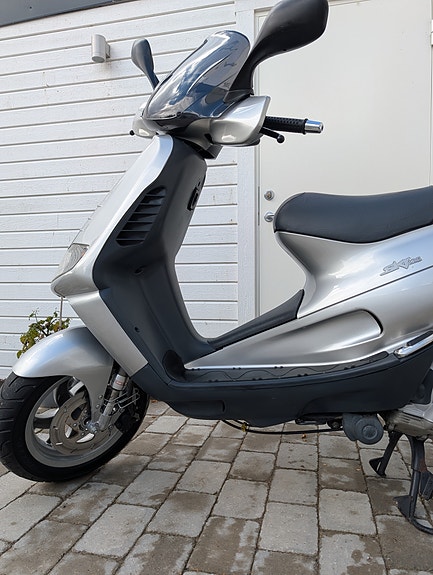 Piaggio Skipper 125 4T (Nybes, Låga mil, Mycket fint skick) 6 of 13