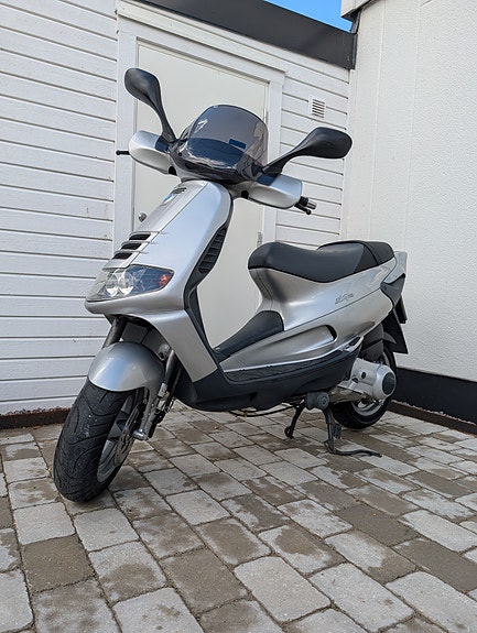 Piaggio Skipper 125 4T (Nybes, Låga mil, Mycket fint skick) 7 of 13