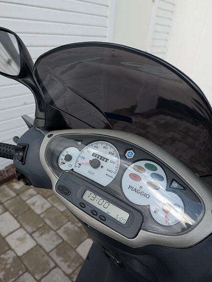 Piaggio Skipper 125 4T (Nybes, Låga mil, Mycket fint skick) 12 of 13