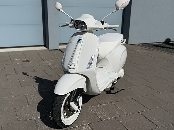 Piaggio Vespa Sprint Justin Bieber Edition 3 of 7