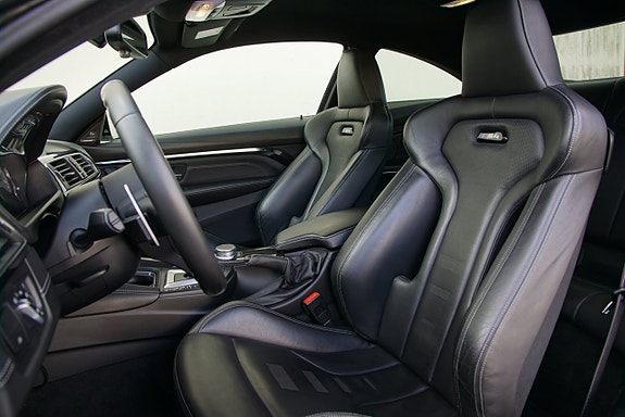 BMW M4 13 of 30