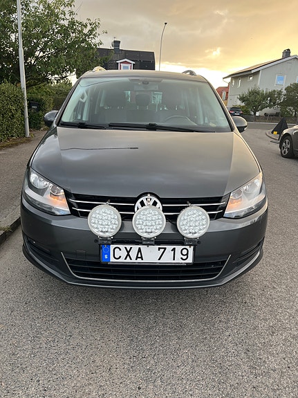 Volkswagen Sharan 2 of 7
