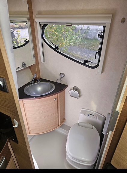 Adria Action 361LH 7 of 11
