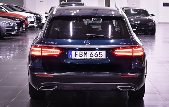 Mercedes-Benz E220 d 11 of 23