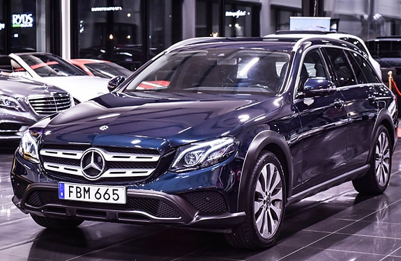 Mercedes-Benz E220 d 8 of 23