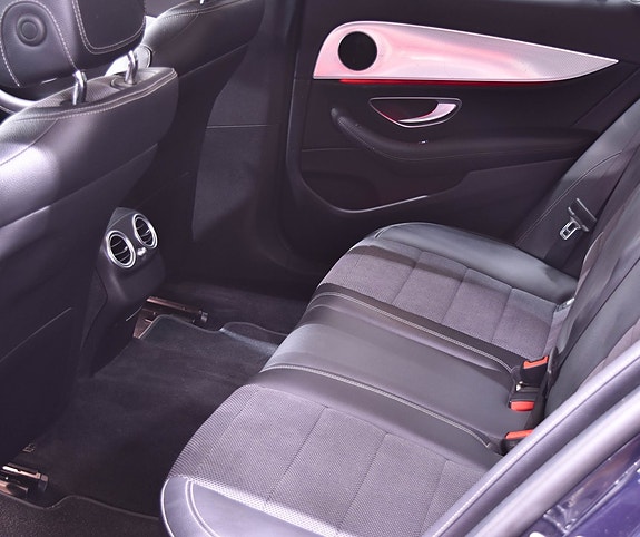 Mercedes-Benz E220 d 19 of 23
