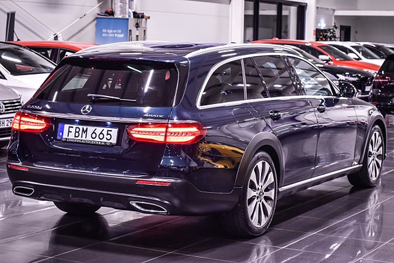 Mercedes-Benz E220 d 10 of 23