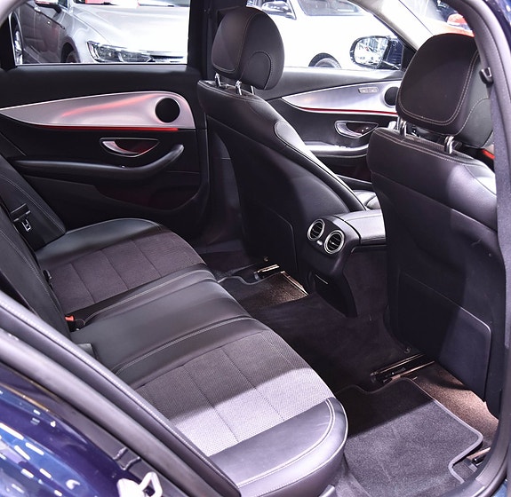 Mercedes-Benz E220 d 18 of 23