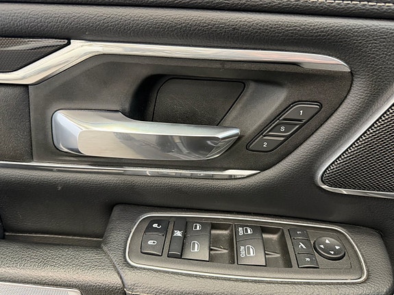 RAM 1500 12 of 27