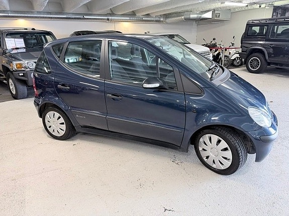 Mercedes-Benz A140 2 of 10