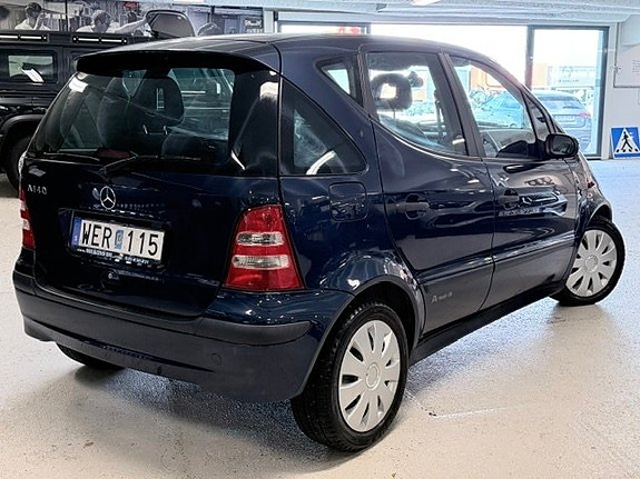 Mercedes-Benz A140 3 of 10