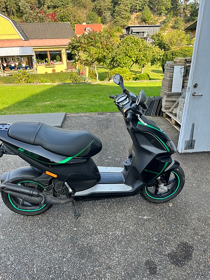 Piaggio NRG Power DD 2 of 7