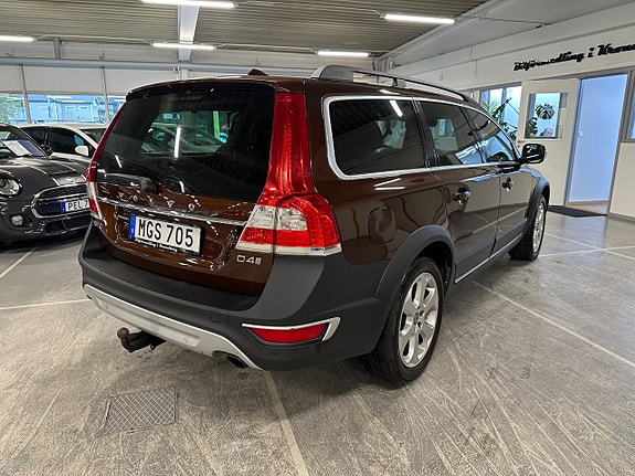 Volvo XC70 3 of 22