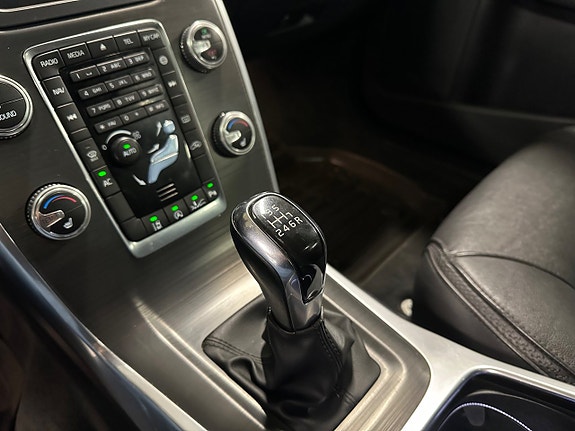 Volvo XC70 15 of 22