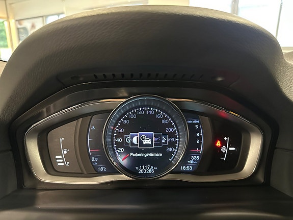 Volvo XC70 21 of 22