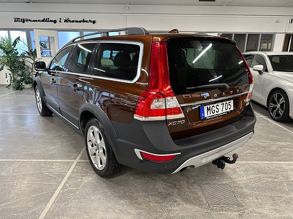 Volvo XC70 4 of 22