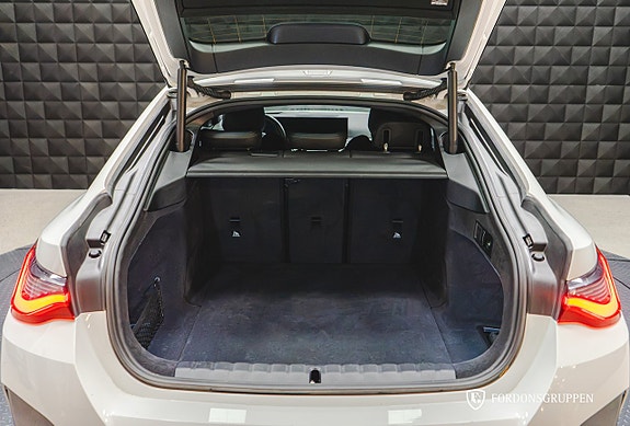 BMW i4 5 of 25