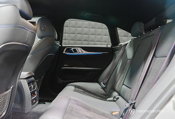 BMW i4 24 of 25