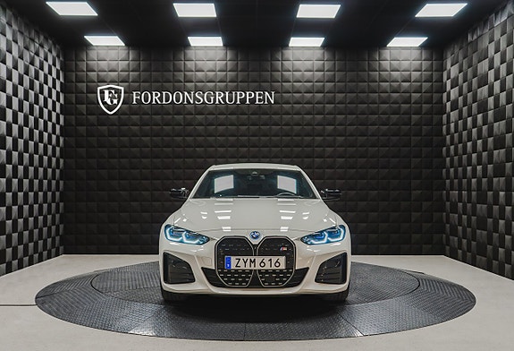 BMW i4 11 of 25