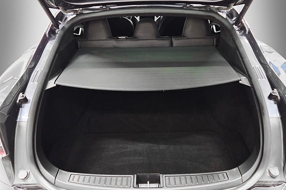 Tesla Model S 14 of 20
