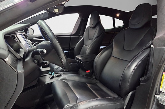 Tesla Model S 9 of 20