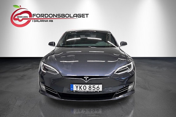 Tesla Model S 2 of 20