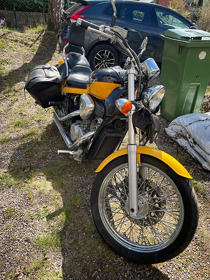 Honda VT600C Shadow 4 of 10