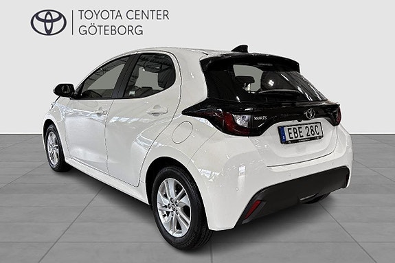 Toyota Yaris 3 of 11